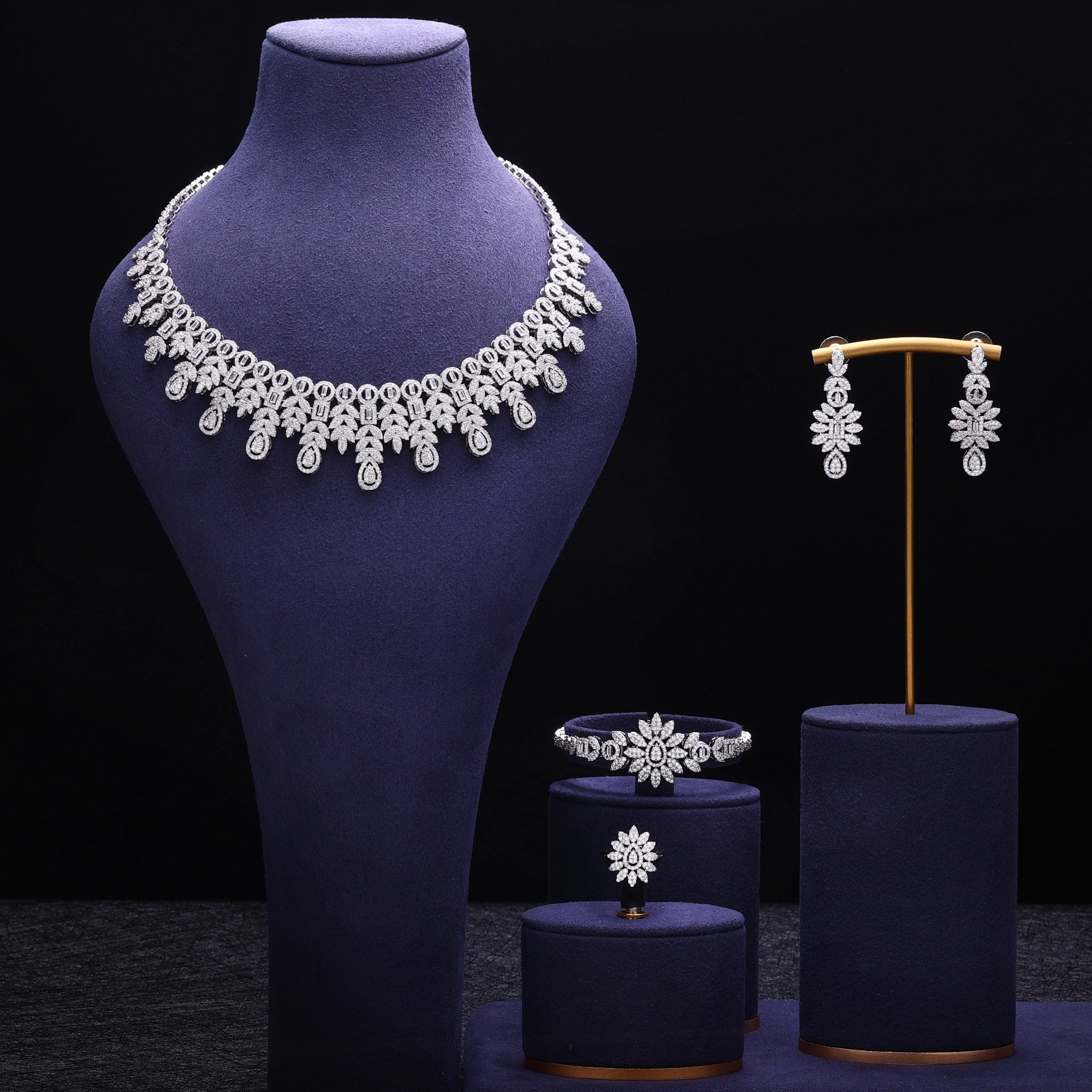 CTB Masha Chee Jewelry Set